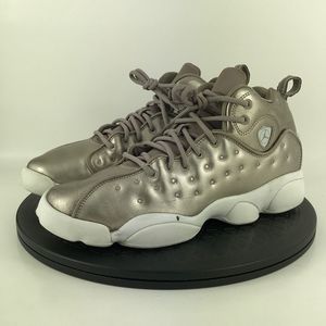 Nike Jumpman Team II SE Gold Athletic Basketball Shoes AV5178-200 Women's Size 9